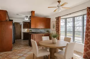 304 Roaring Springs Dr, Joshua, TX 76058 - Photo 5