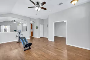 1065 Springhill Dr, Saginaw, TX 76179 - Photo 5