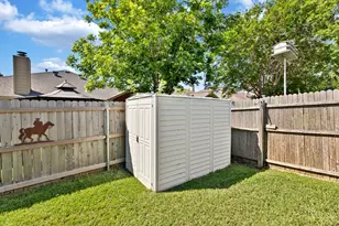 1065 Springhill Dr, Saginaw, TX 76179 - Photo 33