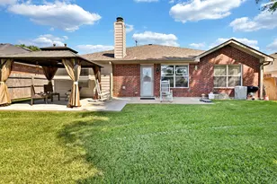 1065 Springhill Dr, Saginaw, TX 76179 - Photo 31
