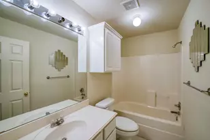 320 Shane Ln, Burleson, TX 76028 - Photo 15