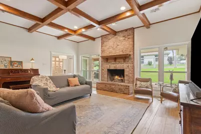 10025 Forest View Drive, Woodway, TX 76712 - Photo 5