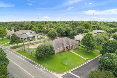10025 Forest View Drive, Woodway, TX 76712 - Photo 37