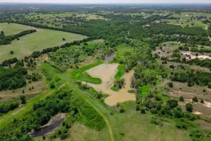2043 Huddleston Rd, Sunset, TX 76270 - Photo 33