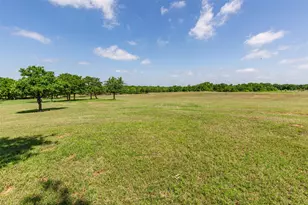 2043 Huddleston Rd, Sunset, TX 76270 - Photo 35