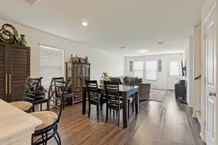409 Falling Star Dr, Fort Worth, TX 76052 - Photo 3