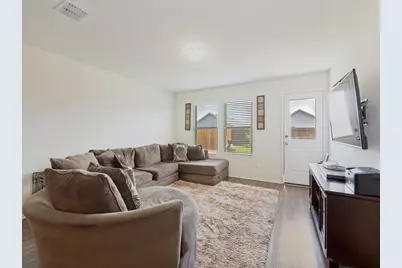 409 Falling Star Drive, Fort Worth, TX 76052 - Photo 5