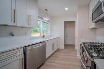 3505 Shady Brook Circle, Garland, TX 75043 - Photo 7