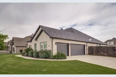 14825 Crystal Spring Drive, Justin, TX 76247 - Photo 3