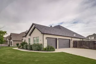 14825 Crystal Spring Dr., Justin, TX 76247 - Photo 3