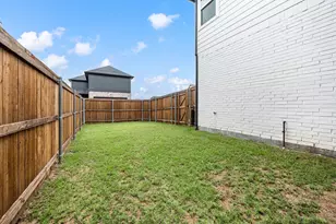 809 Isabel St, Celina, TX 75009 - Photo 35
