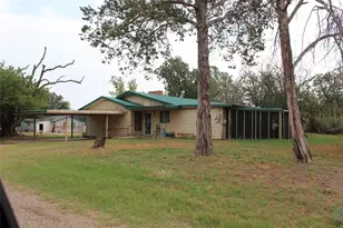 1001 S E 4th St, Knox City, TX 79529 - Photo 27