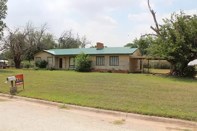 1001 SE 4th Street, Knox City, TX 79529 - Photo 3