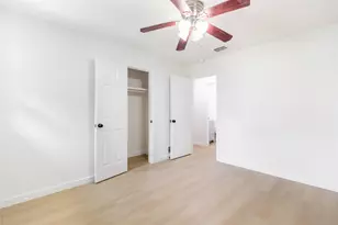 1021 Pleasant Valley Rd, Garland, TX 75040 - Photo 17