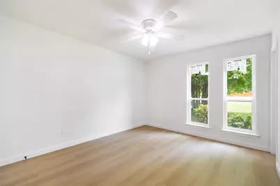 1021 Pleasant Valley Road, Garland, TX 75040 - Photo 11