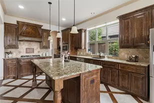 8212 Oakwood, Plano, TX 75024 - Photo 11