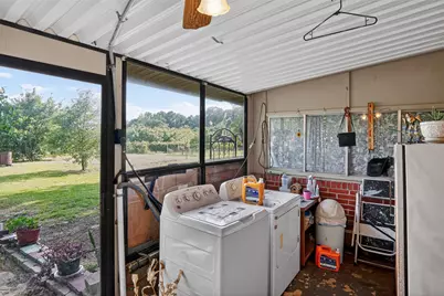 615 W North Street, Blossom, TX 75416 - Photo 21