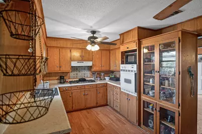615 W North Street, Blossom, TX 75416 - Photo 5