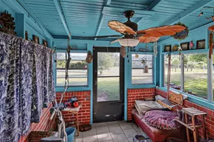 615 W N St, Blossom, TX 75416 - Photo 17