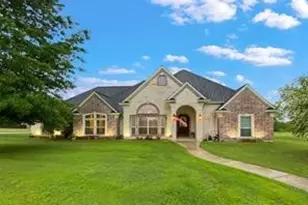 1101 Ranch Dr, Bonham, TX 75418 - Photo 1
