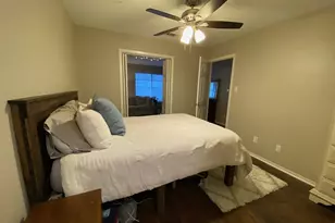 1107 N Locust St, Denton, TX 76201 - Photo 9
