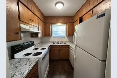 1107 N Locust Street #3, Denton, TX 76201 - Photo 3