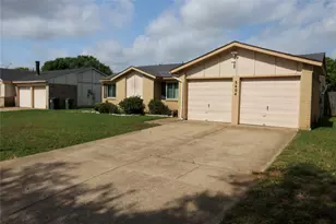5404 Windy Meadow Dr, Arlington, TX 76017 - Photo 1