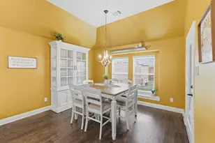 135 Crockett Dr, Waxahachie, TX 75165 - Photo 13