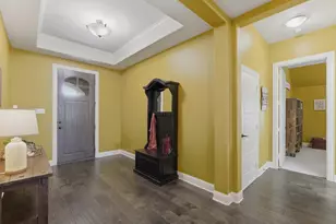 135 Crockett Dr, Waxahachie, TX 75165 - Photo 3