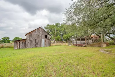 300 S Caddo Street, Lipan, TX 76462 - Photo 37