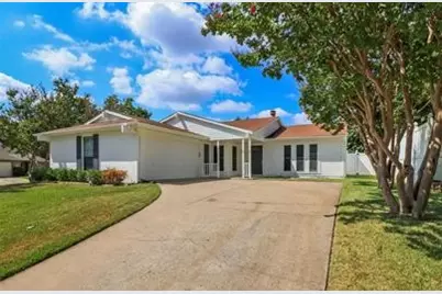 2601 Knoll Trail, Euless, TX 76039 - Photo 15