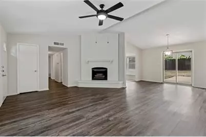 2601 Knoll Trail, Euless, TX 76039 - Photo 19