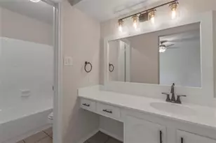 2601 Knoll Trail, Euless, TX 76039 - Photo 13