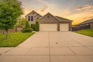 1537 Silverstone Dr, Weatherford, TX 76087 - Photo 1