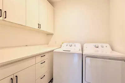 8546 Glencrest Lane, Dallas, TX 75209 - Photo 27