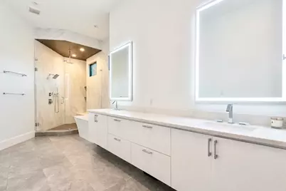 8546 Glencrest Lane, Dallas, TX 75209 - Photo 17