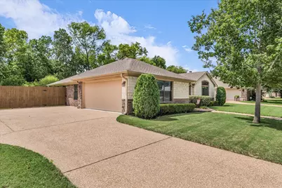 814 Springdale Circle, Lorena, TX 76655 - Photo 5