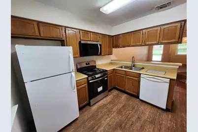 2925 Timothy Lane, Euless, TX 76039 - Photo 5