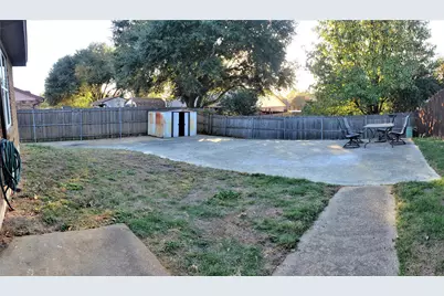 2925 Timothy Lane, Euless, TX 76039 - Photo 17