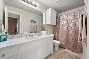 4819 King Harbor Ct, Grand Prairie, TX 75052 - Photo 23