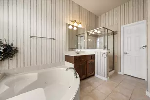4819 King Harbor Ct, Grand Prairie, TX 75052 - Photo 21