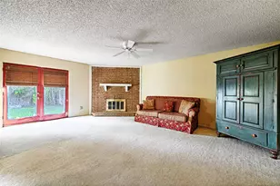 1901 Angelina Dr, Garland, TX 75040 - Photo 5