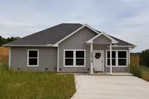 2619 Creekview Dr, Granbury, TX 76048 - Photo 1