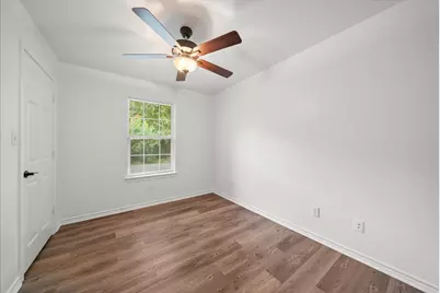 404 W Day Street, Denison, TX 75020 - Photo 13
