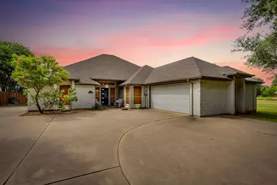 103 Casas Del Sur Street, Granbury, TX 76049 - Photo 23
