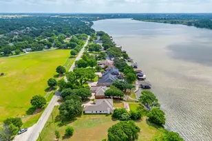 103 Casas Del Sur St, Granbury, TX 76049 - Photo 25