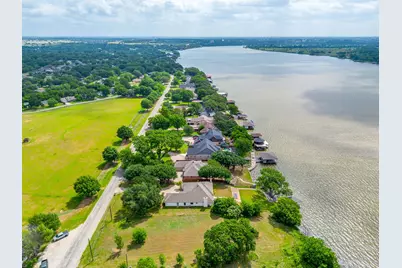 103 Casas Del Sur Street, Granbury, TX 76049 - Photo 25