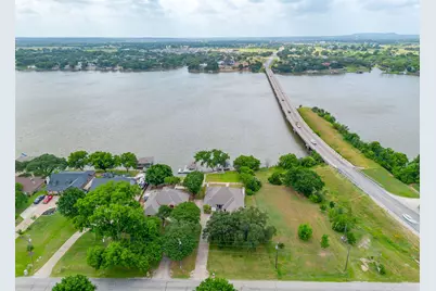 103 Casas Del Sur Street, Granbury, TX 76049 - Photo 23