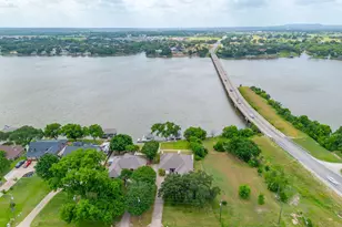 103 Casas Del Sur St, Granbury, TX 76049 - Photo 23