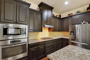 7016 Nueces Dr, Irving, TX 75039 - Photo 11